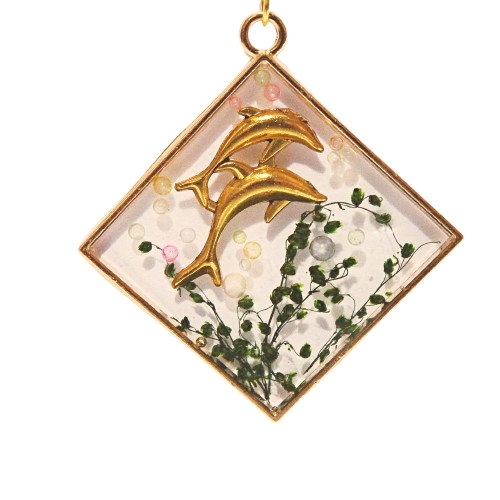 Tout en transparence, collier artisanal doré, en résine et fleurs naturelles, divers modèles