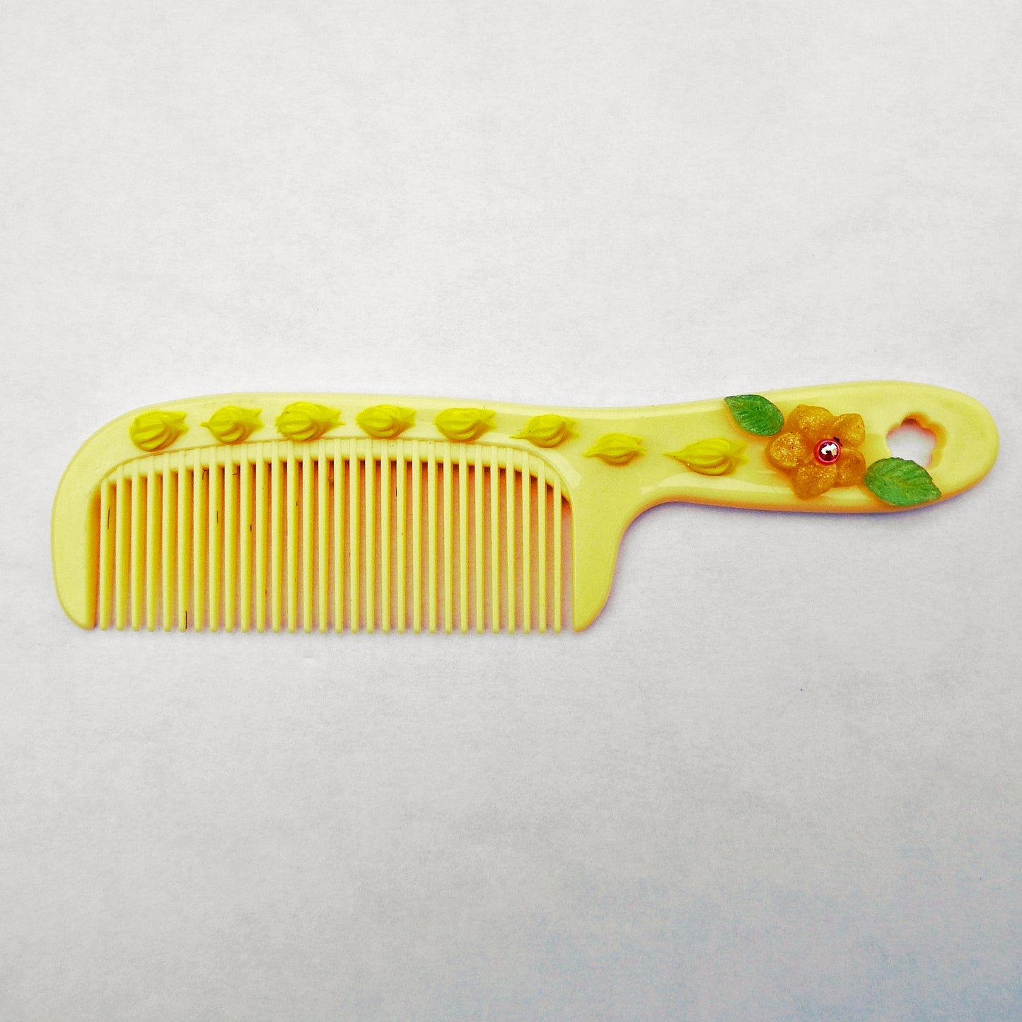 Ensemble brosse, peigne et miroir décoration artisanale en colle-crème, jaune