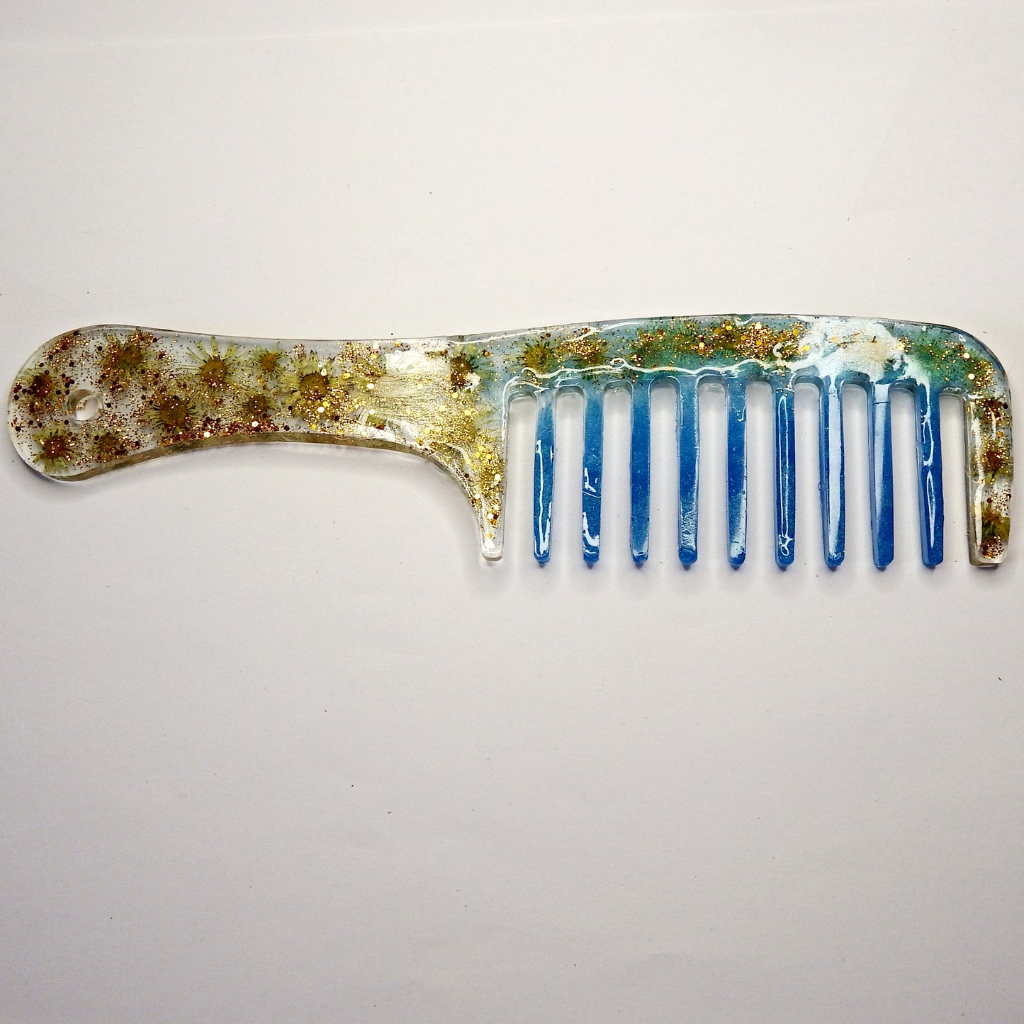 Peigne en résine avec fleurs naturelles, pièce unique, plusieurs modèles