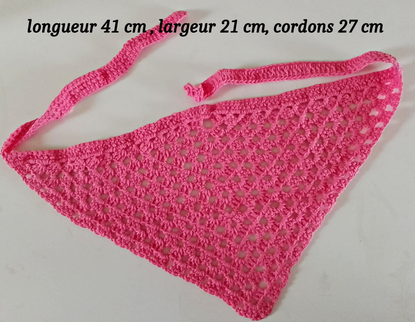 Plusieurs modèles  de bandanas à nouer, fabrication artisanale au crochet