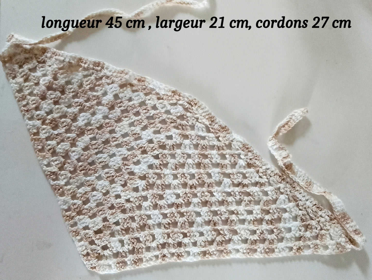 Plusieurs modèles  de bandanas à nouer, fabrication artisanale au crochet