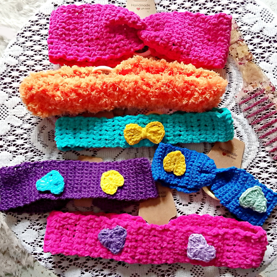 Plusieurs modèles  de bandeaux avec elastique, fabrication artisanale au crochet,