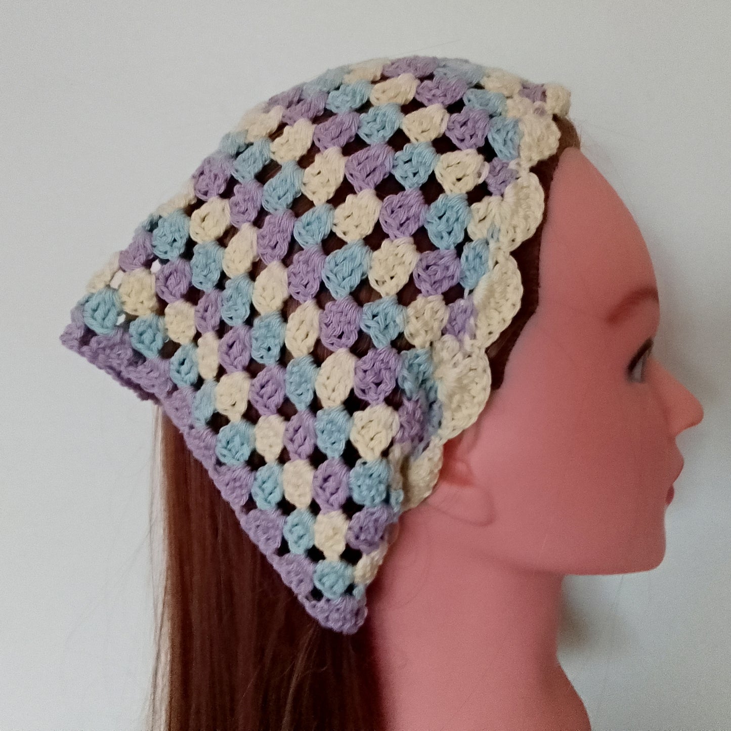 Plusieurs modèles  de bandanas à nouer, fabrication artisanale au crochet