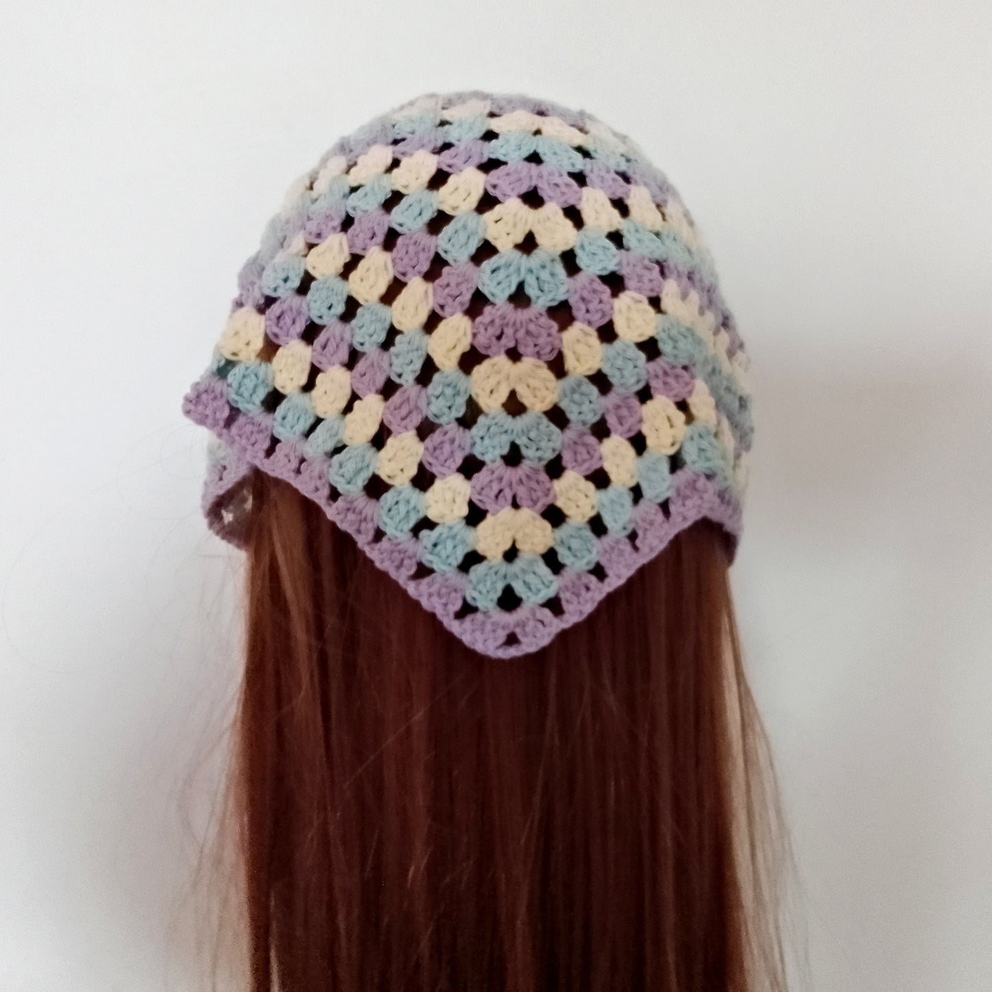 Plusieurs modèles  de bandanas à nouer, fabrication artisanale au crochet