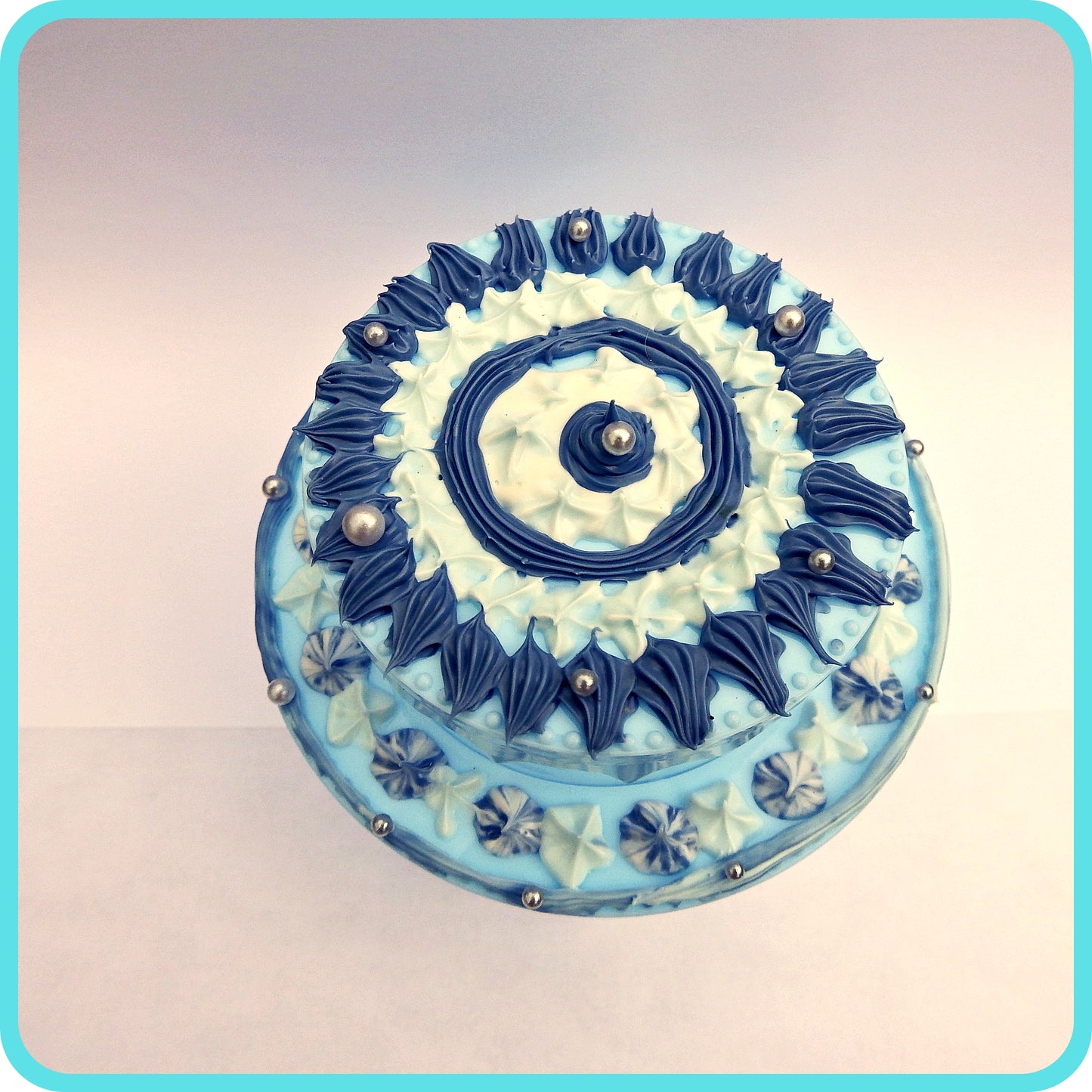 Boites à bijoux, décoration artisanale en colle-crème, pièce unique, bleue