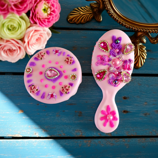 Ensemble brosse et boite à bijoux, décoration artisanale en colle-crème, pièce unique, rose