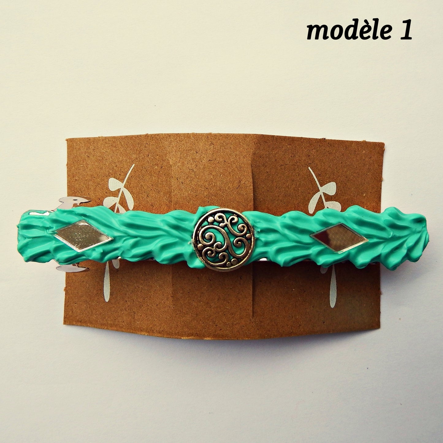 Barrettes à cheveux 10 cm artisanales - plusieurs modèles disponibles